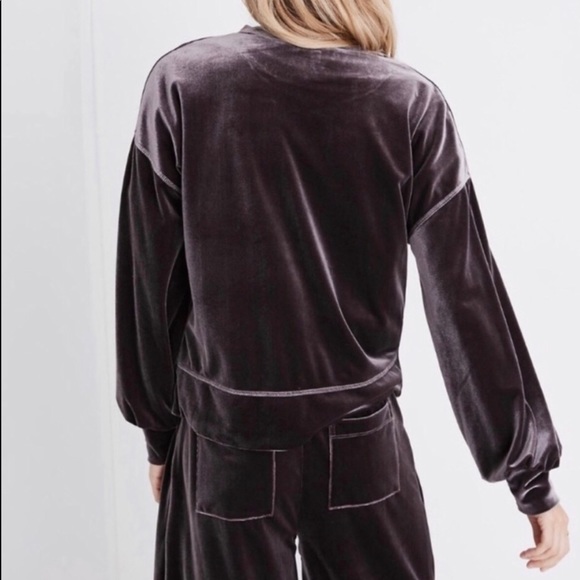 🖤 Madewell Velvet Velour Long Sleeve Balloon Sweatshirt - Picture 2 of 7